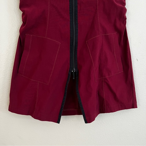 PORTO Double Zip Ruched Sleeveless Vest in Red - Picture 3 of 6